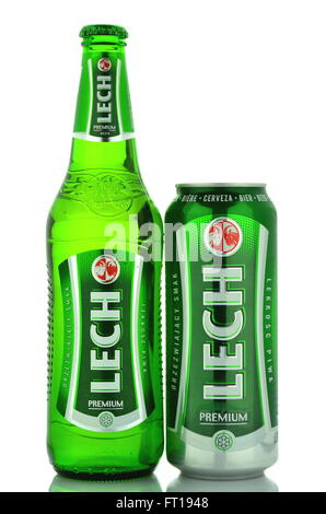 Lech lager birra isolato su sfondo bianco Foto Stock
