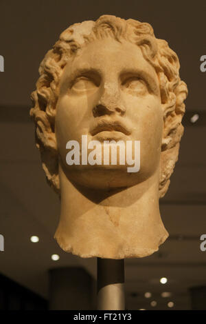 Busto di Alessandro il Grande presso il Nuovo Museo dell'Acropoli di Atene, Grecia, Europa Foto Stock