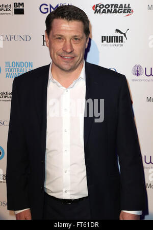 3 marzo 2016 - Tony Cottee frequentando London Football Awards 2016 a Battersea Evolution in Londra, Regno Unito. Foto Stock