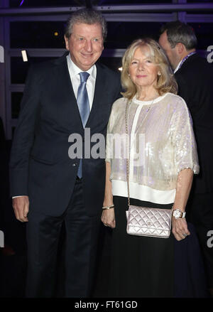 3 marzo 2016 - Roy Hodgson e Sheila Hodgson frequentando London Football Awards 2016 a Battersea Evolution in Londra, Regno Unito. Foto Stock