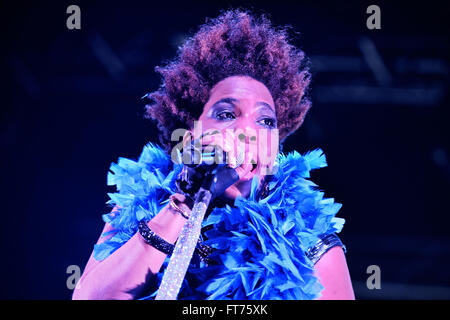 BILBAO, Spagna - 31 ottobre: Macy Gray (BAND) live performance al Festival Bime su ottobre 31, 2014 a Bilbao, Spagna. Foto Stock