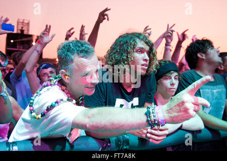 BENICASSIM, Spagna - 19 Luglio: folla (ventilatori) a FIB (Festival Internacional de Benicassim) 2013 Festival. Foto Stock