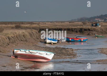Morston quay e di insenature e di ormeggio barche. Foto Stock