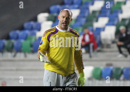 07 Sett 2015 - Euro 2016 Qualifier - Gruppo F - Irlanda del Nord 1 Ungheria 1. Ungheria Gábor Király durante il gioco. Foto Stock