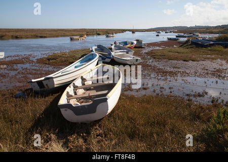 Morston quay e di insenature e di ormeggio barche. Foto Stock