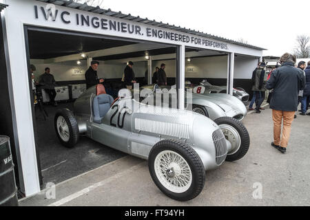 Goodwood classic historic motor racing al Goodwood Assemblea dei Soci Foto Stock