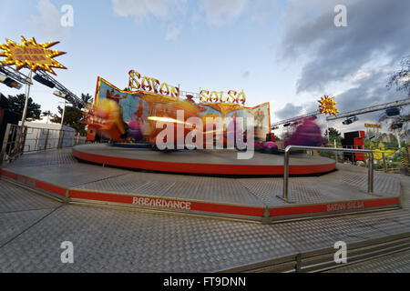 Parigi, Francia. 25 marzo, 2016. La Foire Du Trône apre Marzo 25, 2016, Parigi, Francia Credito: Bernard Menigault/Alamy Live News Foto Stock