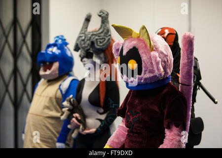 Birmingham, Regno Unito, 26 Mar, 2016. Vari personaggi Cosplay a insonnia 57 Credito: Steven roe/Alamy Live News Foto Stock