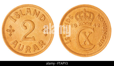 2 bronzo aurar 1942 coin isolati su sfondo bianco, Islanda Foto Stock