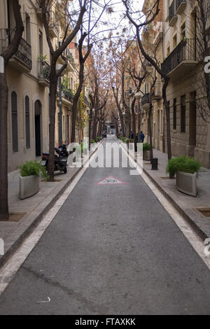 Strada tipica scena in Barcellona, Spagna Foto Stock
