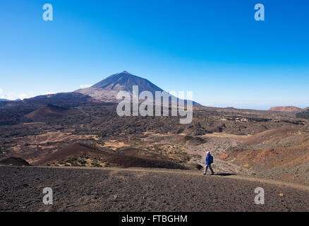 Sentiero escursionistico Ruta Arenas Negras e vulcano Teide, il Parco Nazionale del Teide, Parque Nacional de las Cañadas del Teide Tenerife Foto Stock