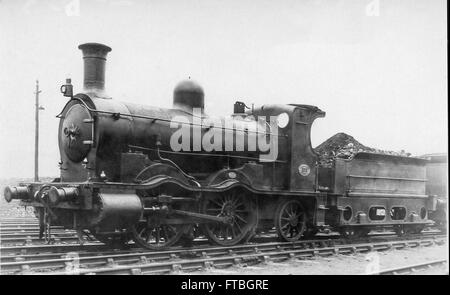 Caledonian Railway 670 Classe 0-4-2 locomotiva a vapore No.278 in Caledonian livrea passeggero Foto Stock