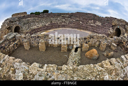 Rovine della Vecchia città romana di Nora, isola di Sardegna Foto Stock