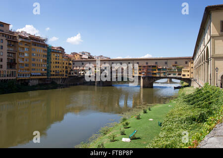 Il Ponte Vecchio di Firenze (Italia). Foto Stock