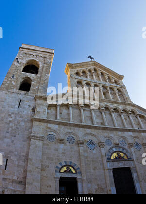 Dettagli architettonici presso l'entrata alla Cattedrale di Cagliari, Sardegna Foto Stock