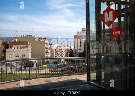 Strada tipica scena in Barcellona, Spagna Foto Stock