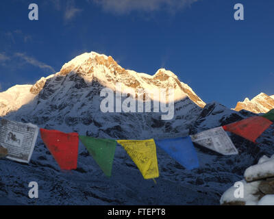 L'Annapurna Sud del Nepal presso sunrise Foto Stock