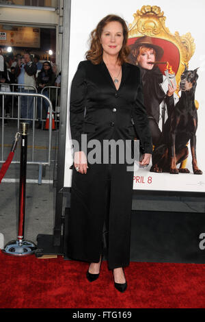 Westwood, CA, Stati Uniti d'America. 28 Mar, 2016. Elizabeth Perkins. ''Il Boss'' Los Angeles Premiere detenute al Regency Village Theatre. Credito: Byron Purvis/AdMedia/ZUMA filo/Alamy Live News Foto Stock