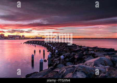 Sunrise su St Kilda, Melbourne, Australia Foto Stock