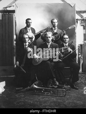 Studio storico foto di un quintetto negli Stati Uniti ca: 1900 Foto Stock