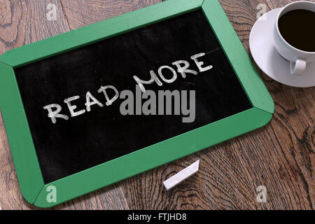 Disegnata per saperne di più sul concetto di piccolo verde lavagna. Background aziendale. Vista dall'alto. 3D Render. Foto Stock