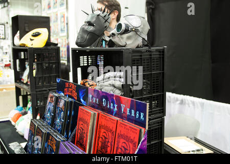 WONDERCON: Los Angeles Convention Center, 25 marzo thru 27, 2016. Il versetto scuro stand del fornitore. Foto Stock