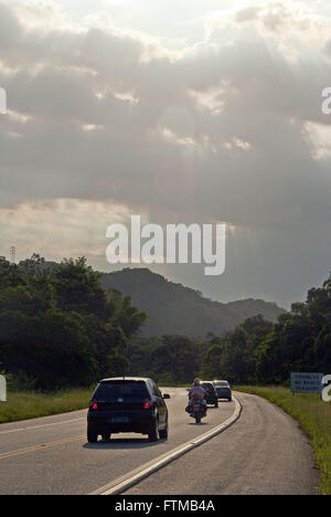 Rio-Santos Highway - BR-101 nella zona di Bertioga Foto Stock