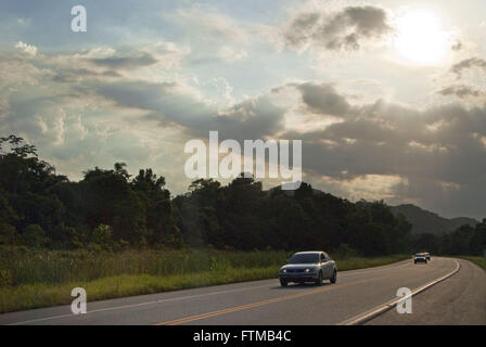 Rio-Santos Highway - BR-101 nella zona di Bertioga Foto Stock