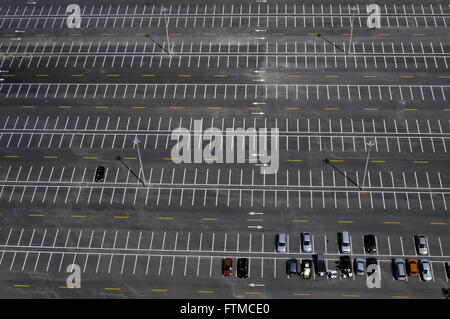 Parcheggio torre TV digitale anche denominato flor do Cerrado Foto Stock