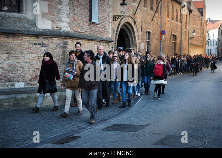 Bruges, Belgio. Turismo. 22 Marzo 2016Bruges ( Olandese: Brugge; francese: Bruges ) è la capitale e la città più grande della provincia Foto Stock