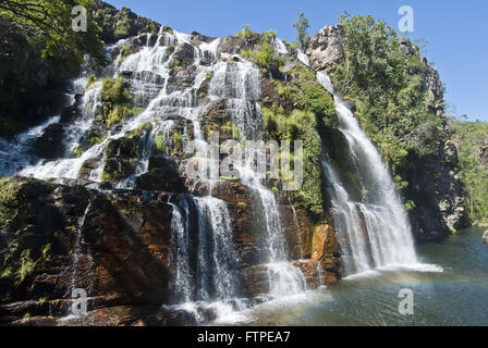 Una cascata brook Almecegas Foto Stock