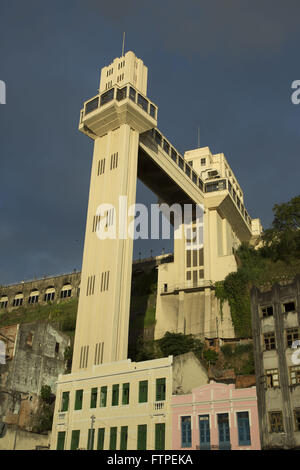 Lacerda ascensore aperto nel 1873 - la seconda torre che sporge in avanti e 1930 Foto Stock