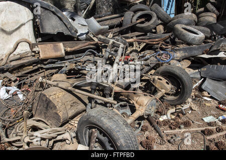 Automobili dello scarto Foto Stock