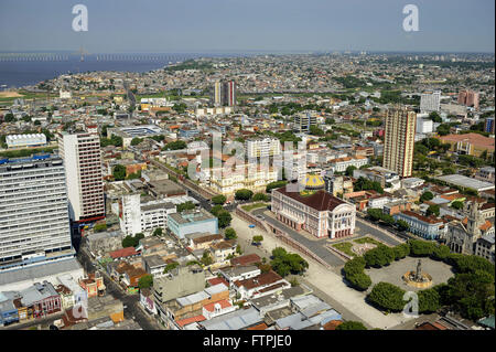 Vista aerea dell'amazzonia Theatre - costruita nel 1896 durante il boom di gomma e la città di Manaus Foto Stock