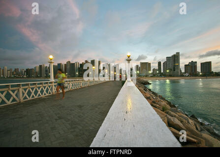 Espigao - pier 230 piedi lungo sulla spiaggia di Iracema Foto Stock