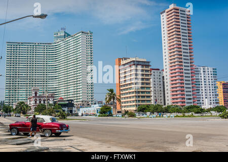 L'Avana, Cuba - 21 Settembre 2015: più alto hotel nel quartiere di Miramar a l'Avana, Cuba. Foto Stock