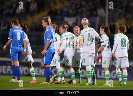 Brescia, ITA. 30 Mar, 2016. Ramona Bachmann di Wolfsburg festeggia dopo rigature durante il femminile UEFA Champions League match tra ACF Brescia Femminile e VfL Wolfsburg donna presso lo Stadio Rigamonti Credito: Richard Morgano/Alamy Live News Foto Stock