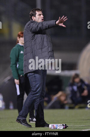 Brescia, ITA. 30 Mar, 2016. Head Coach di Wolfsburg Ralf Kellermann reagisce durante il femminile UEFA Champions League match tra ACF Brescia Femminile e VfL Wolfsburg donna presso lo Stadio Rigamonti Credito: Richard Morgano/Alamy Live News Foto Stock