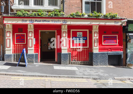 Il Post Office volte real ale bar nel centro di Birmingham Foto Stock