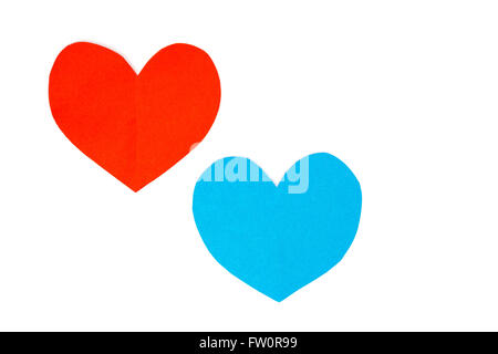 Due cuori rossi e un blocchetto di post-it bloccato sul foglio di carta  Foto stock - Alamy