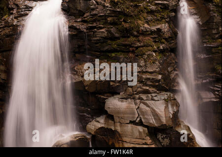 Fiume Nooksack e Parco Nazionale delle Cascate Nord delle Cascate del Nooksack Foto Stock