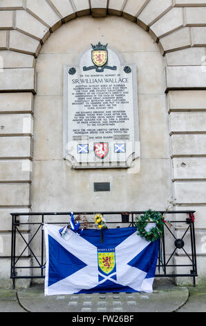 William Wallace Memorial vicino al luogo della sua esecuzione nel 1305. Smithfield, London, Regno Unito Foto Stock