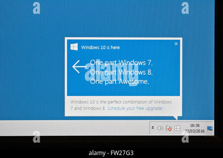 Microsoft Windows 10 avviso di aggiornamento sullo schermo del computer Foto Stock