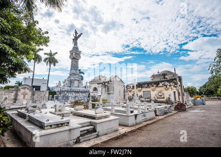 L'Avana, Cuba - 22 Settembre 2015: il cimitero di Colon nel Vedado,l'Avana, Cuba.cimitero di Colon è uno del grande storico cemete Foto Stock