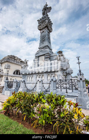 L'Avana, Cuba - 22 Settembre 2015: il cimitero di Colon nel Vedado,l'Avana, Cuba.cimitero di Colon è uno del grande storico cemete Foto Stock