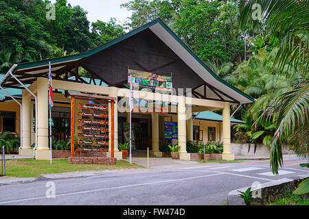 Eingangsbereich zum Vallee de Mai, Unnesco Welterbe, Insel Praslin, Seychellen Foto Stock