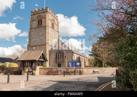 Santa Maria la Chiesa Parrocchiale in Chirk North East Wales, istituito intorno al 1130 AD chiamato in Welsh eglwys y waun Foto Stock