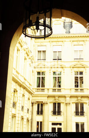 CHOPIN - casa di Parigi dove morì sul cortile interno, Place Vendôme, Parigi. Frederic Chopin compositore polacco (1810-1849) Foto Stock