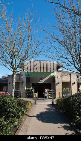 Waitrose supermarket a Cirencester, Gloucestershire, Regno Unito Foto Stock