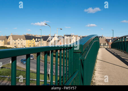 Il Footbridge oltre la A419 a Cirencester, Gloucestershire, Regno Unito Foto Stock